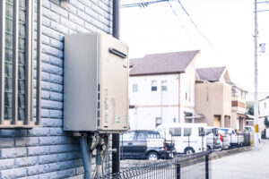 家の外に設置された給湯器